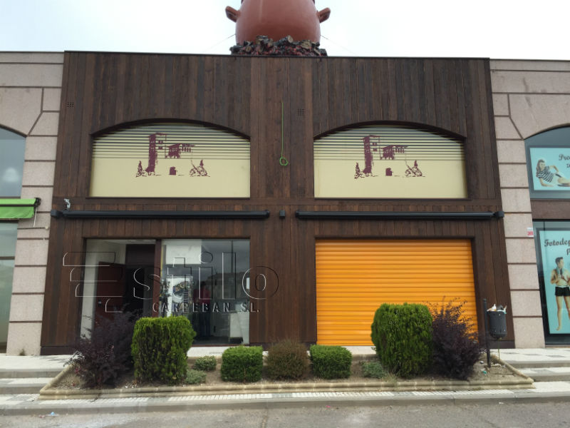 Forrado de pared de madera. Instalaciones comerciales, tienda de decoracin. Carpintera Ebanistera Carpeban Stilo en Salamanca